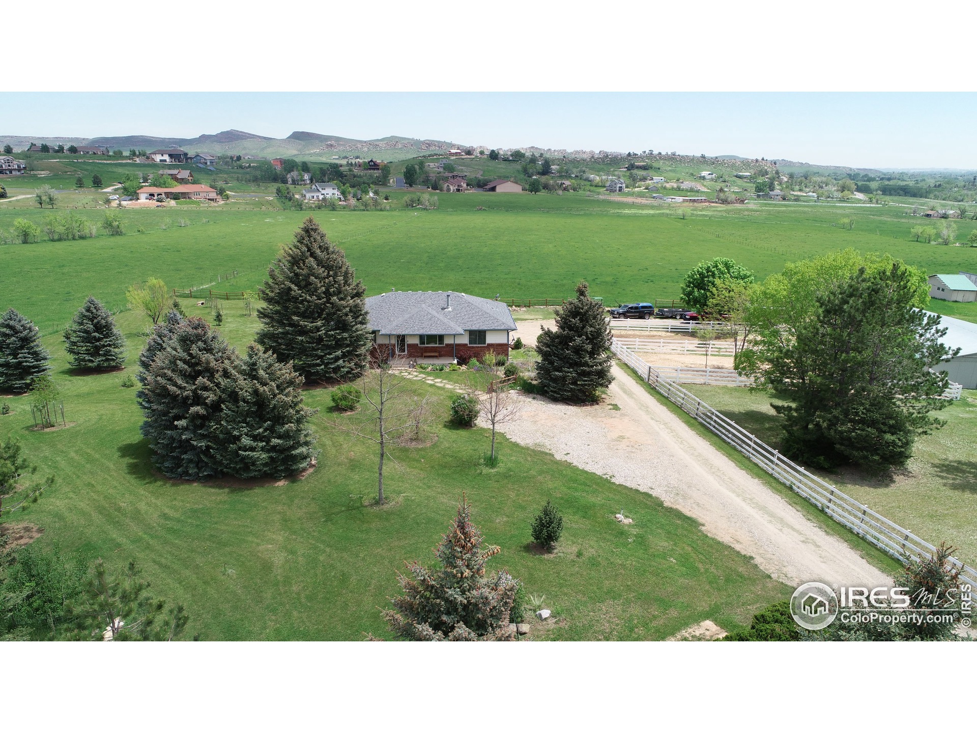 11 Acres of Country Living