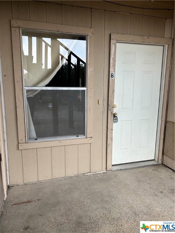 707 Bracewood Cir unit B, San Marcos, TX 78666 - photo 1