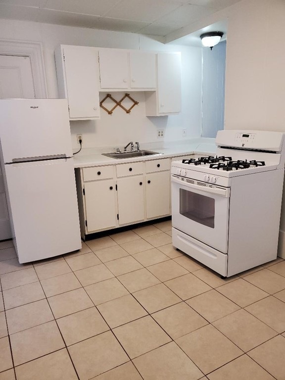 1253 N High St unit 2, Fall River, MA 02720 - photo 1