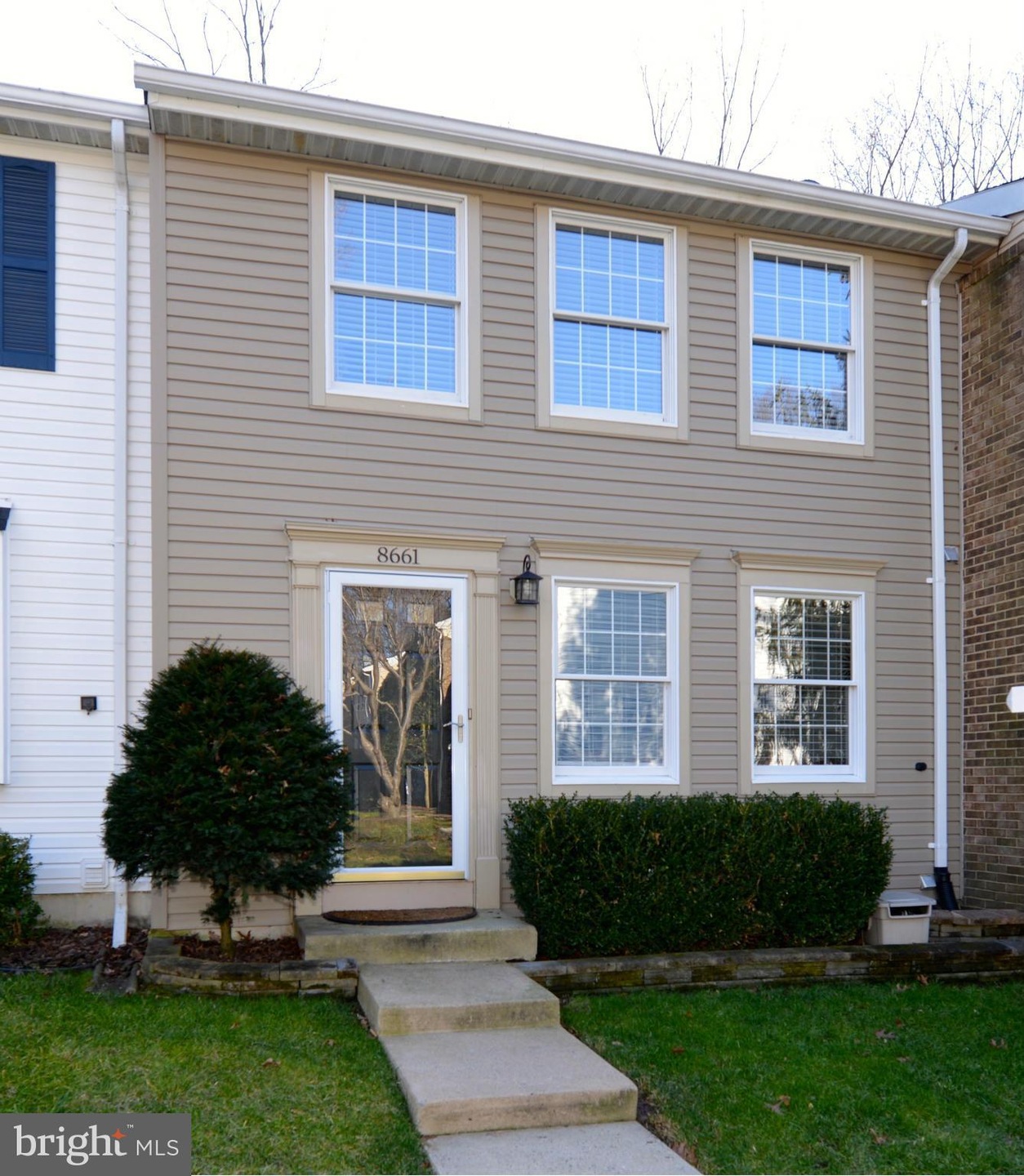 8661 Maple Glen Ct, Springfield, VA 22153 - photo 1