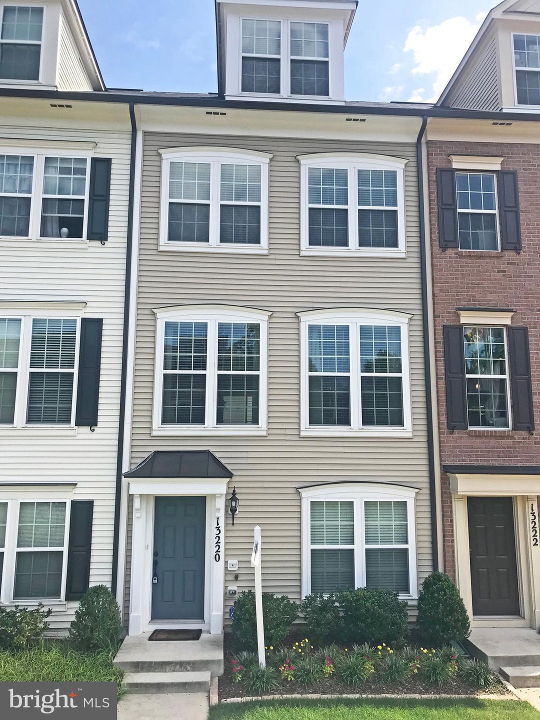 13220 Shawnee Ln unit 804, Clarksburg, MD 20871 - photo 1