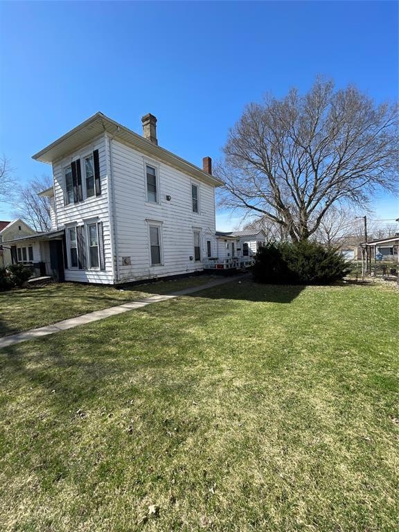 303 2nd St unit 4, Covington, IN 47932 - photo 1