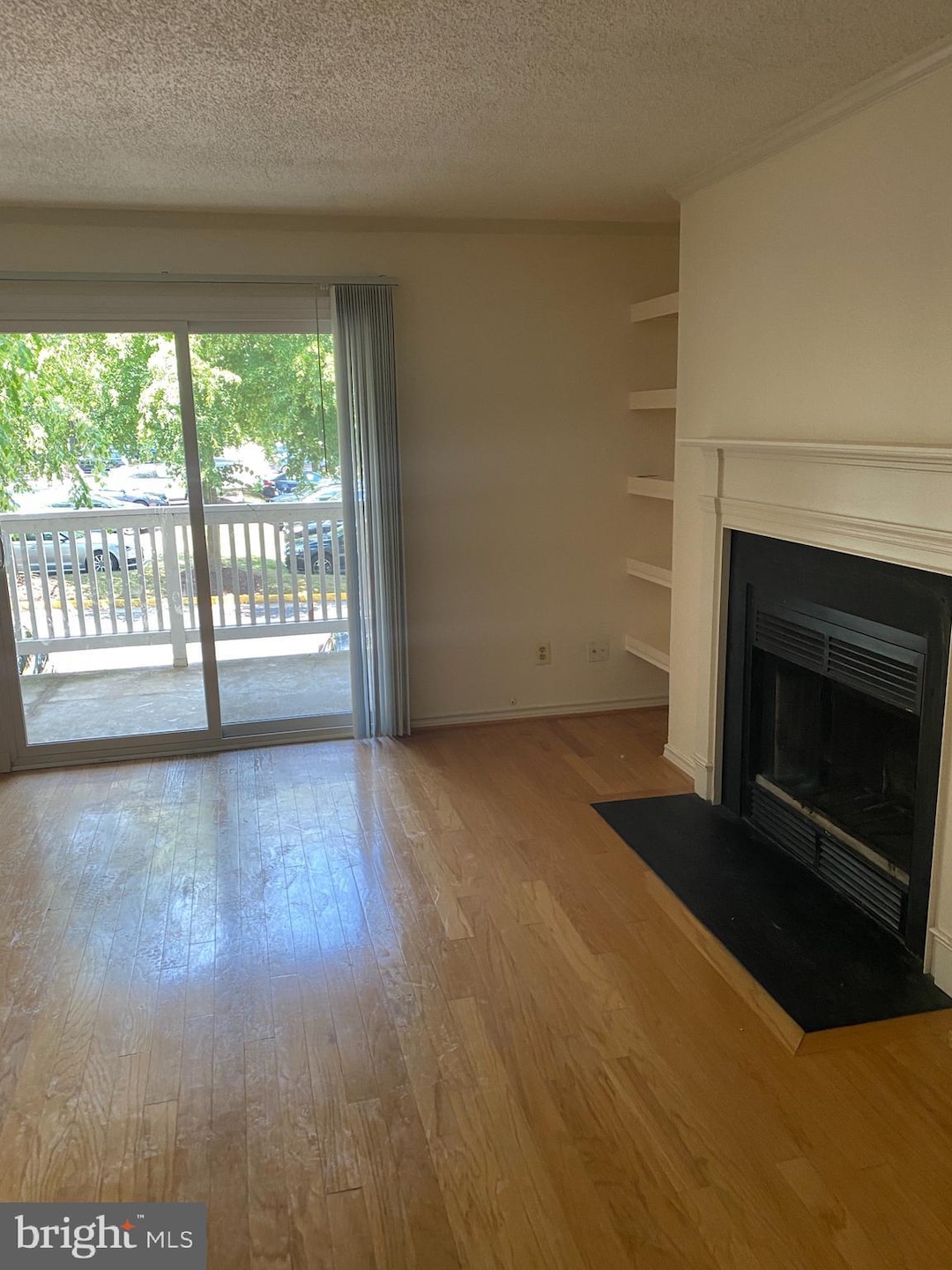 1534 Lincoln Way unit 204, McLean, VA 22102 - photo 1