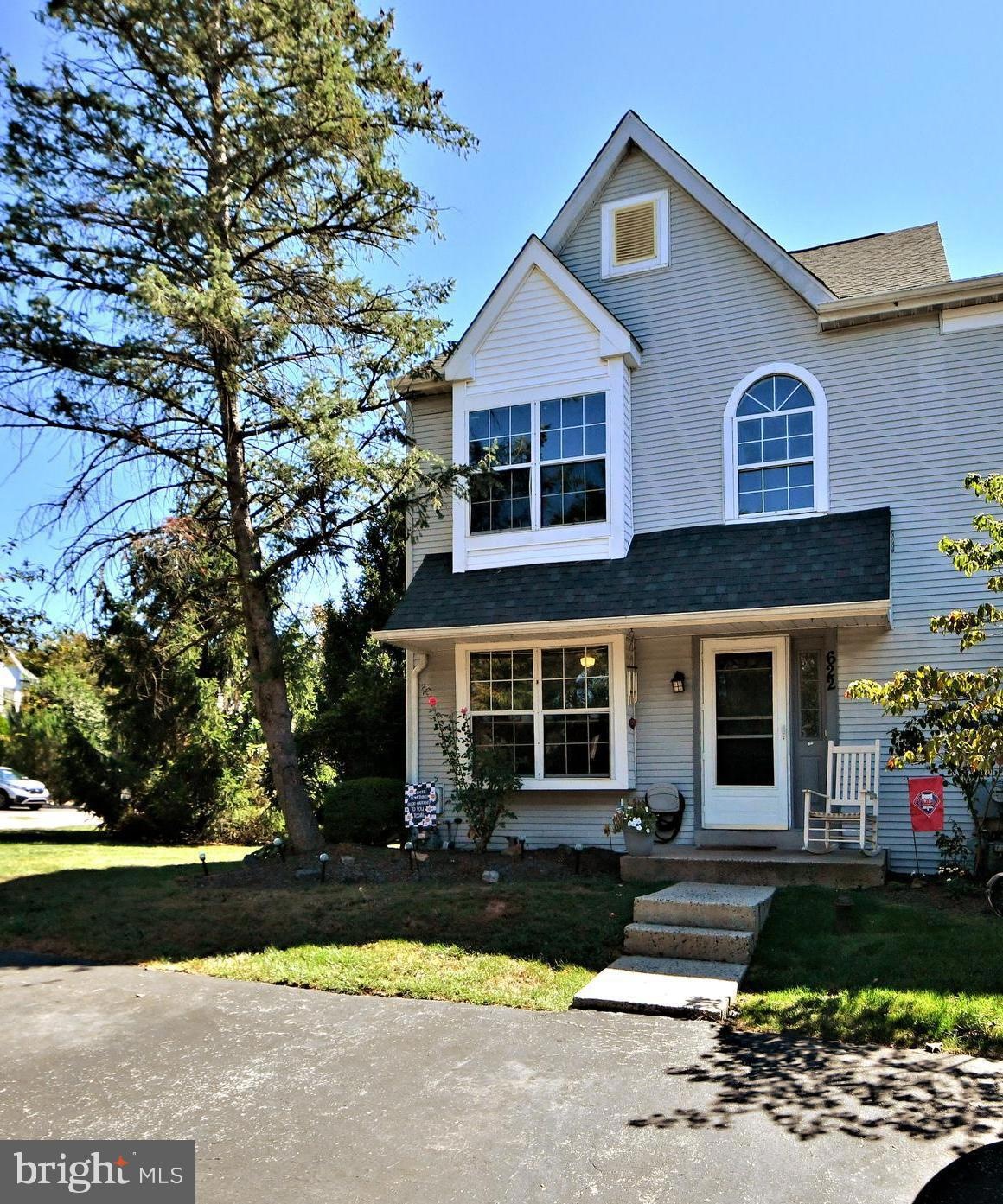 622 Greentree Ln, Norristown, PA 19403 - photo 1