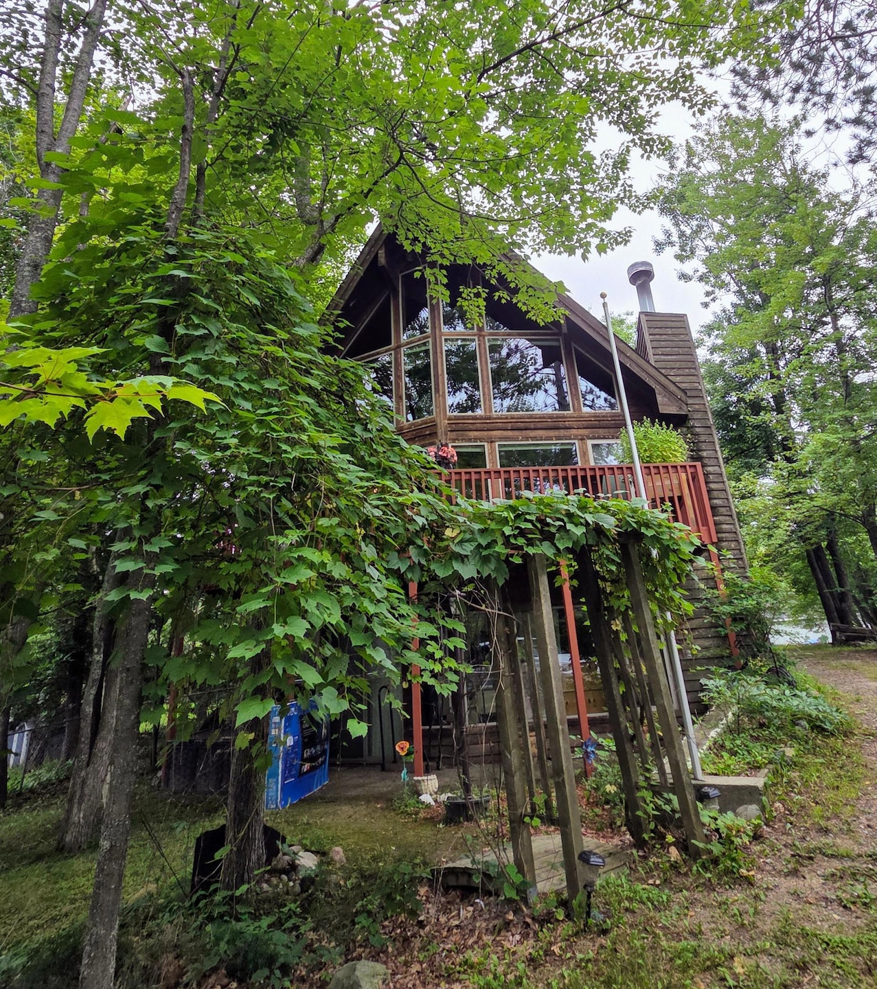 For Sale $319,900 • Co-Listing Agent