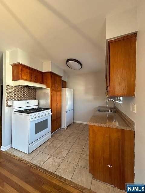 129-131 6th St unit 1, Fairview, NJ 07022 - photo 1