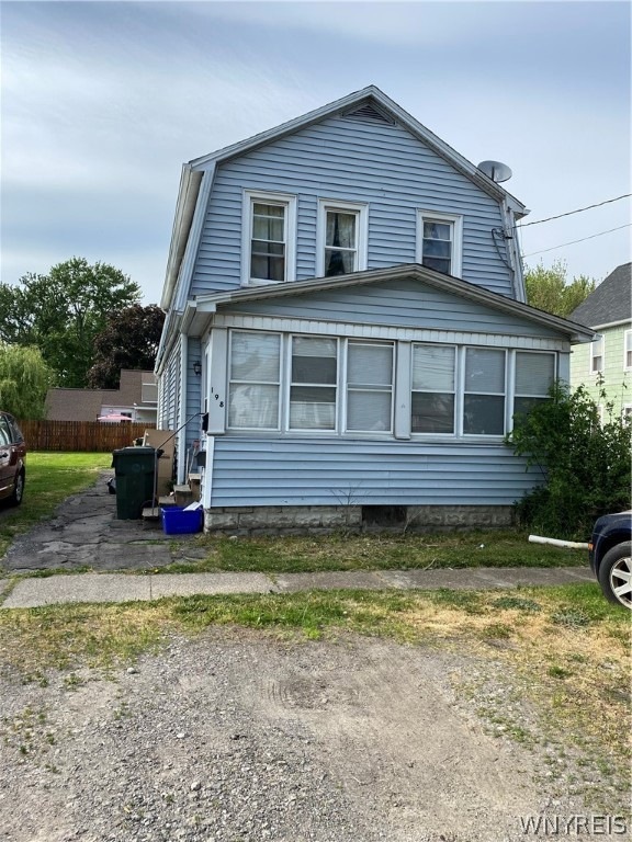 198 East Ave, North Tonawanda, NY 14120 - photo 1