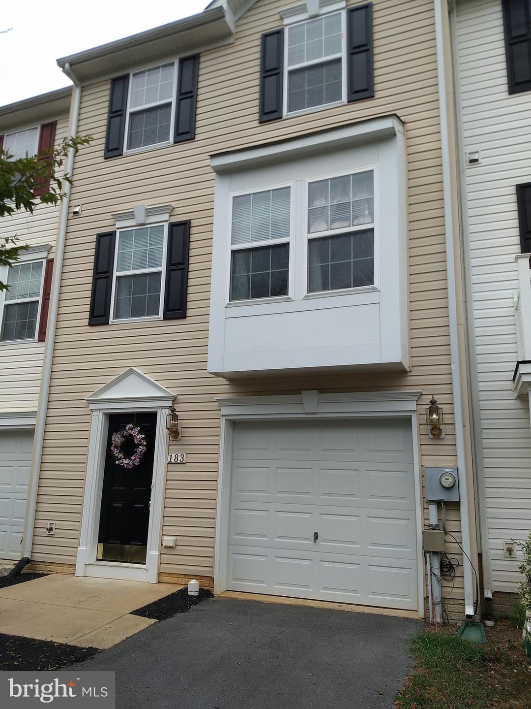 183 Scarboro Dr, Bunker Hill, WV 25413 - photo 1