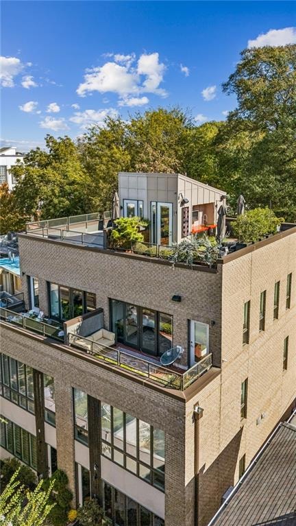 For Sale $1,099,999 • Co-Listing Agent