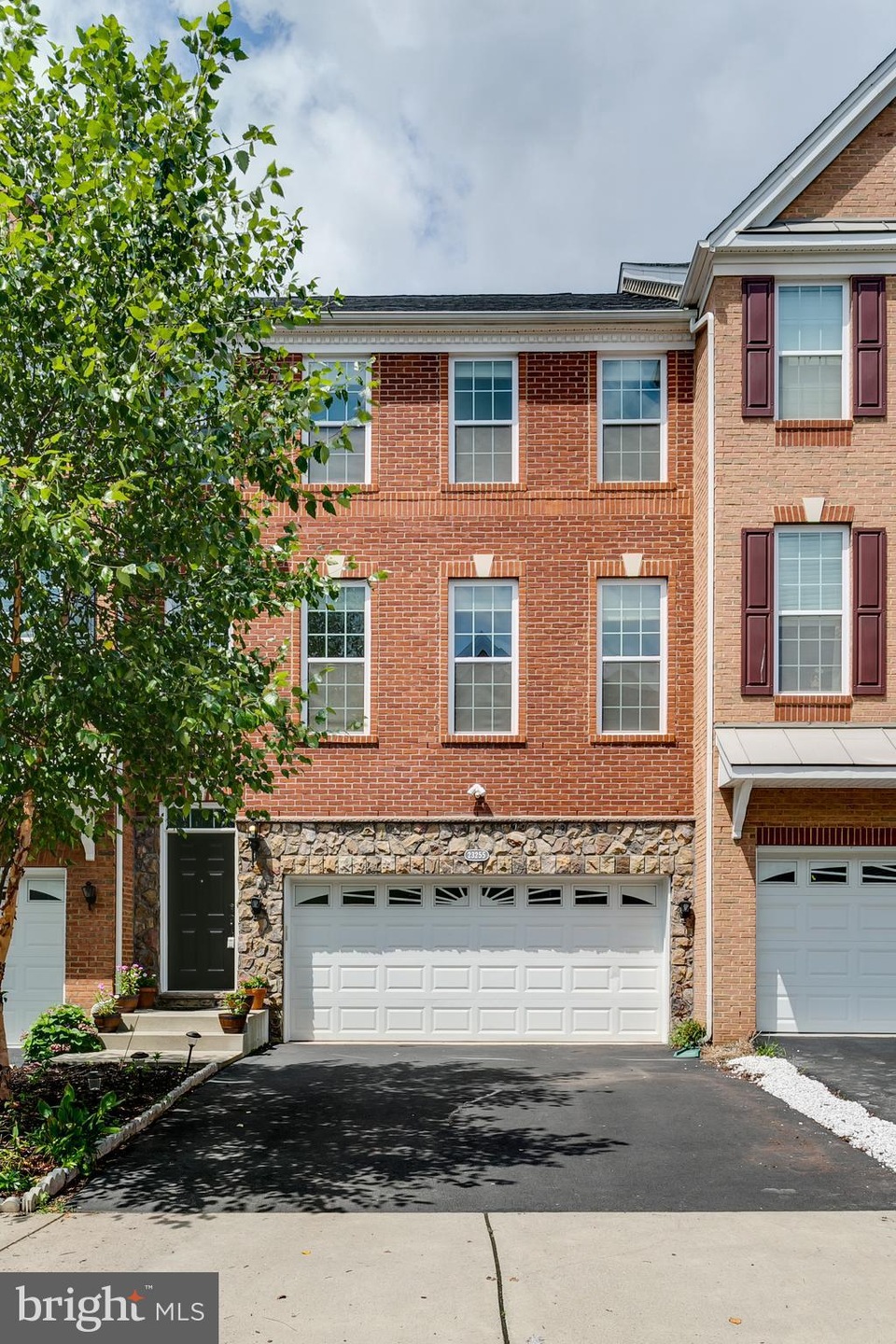 23255 Hanworth St, Ashburn, VA 20148 - photo 1