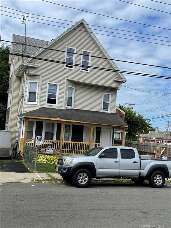 275 Parrott Ave unit 2, Bridgeport, CT 06606 - photo 1