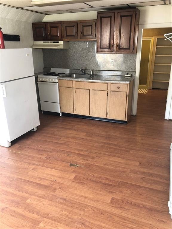 670 Providence St, West Warwick, RI 02893 - photo 1