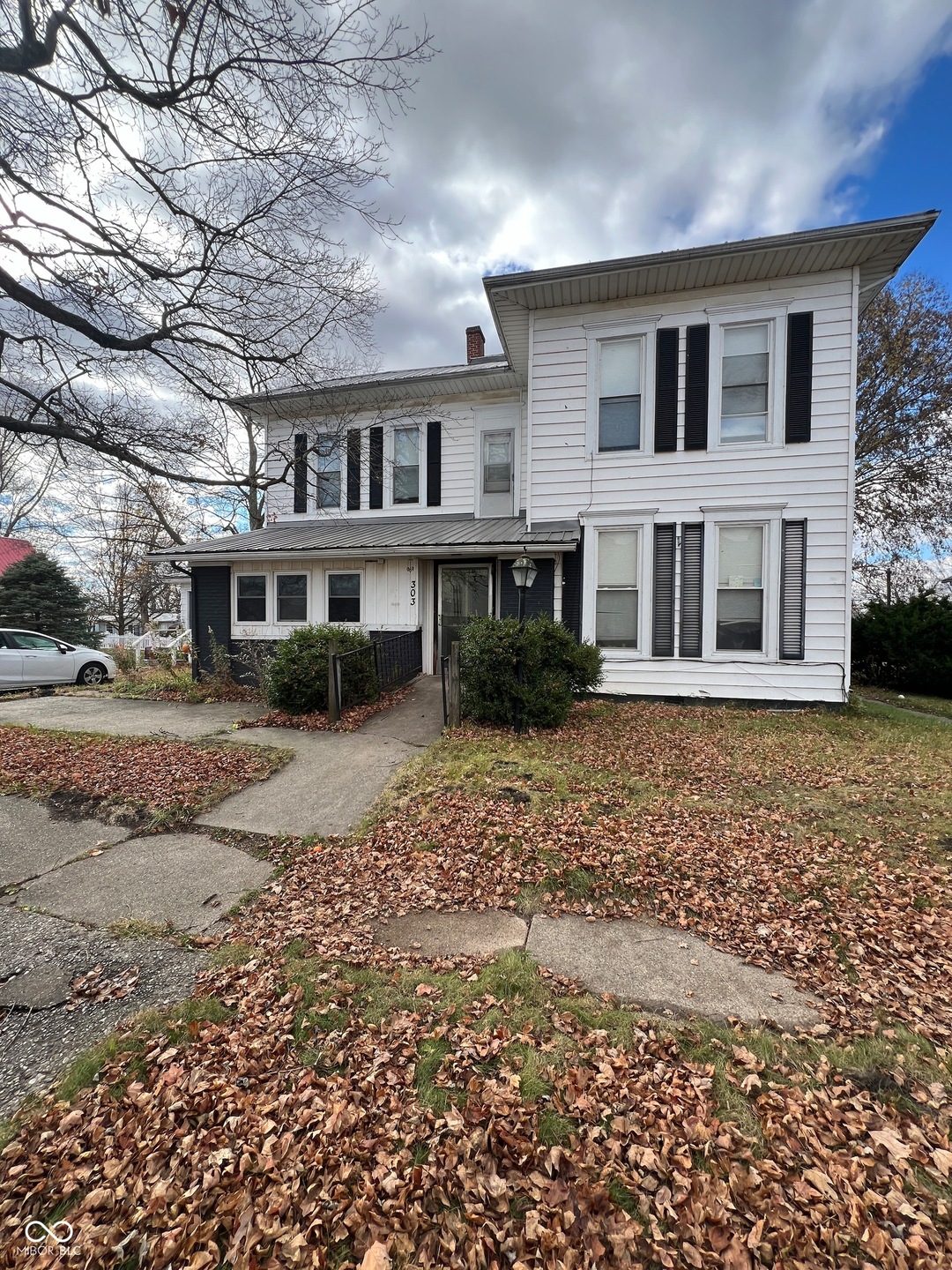 303 2nd St unit 2, Covington, IN 47932 - photo 1