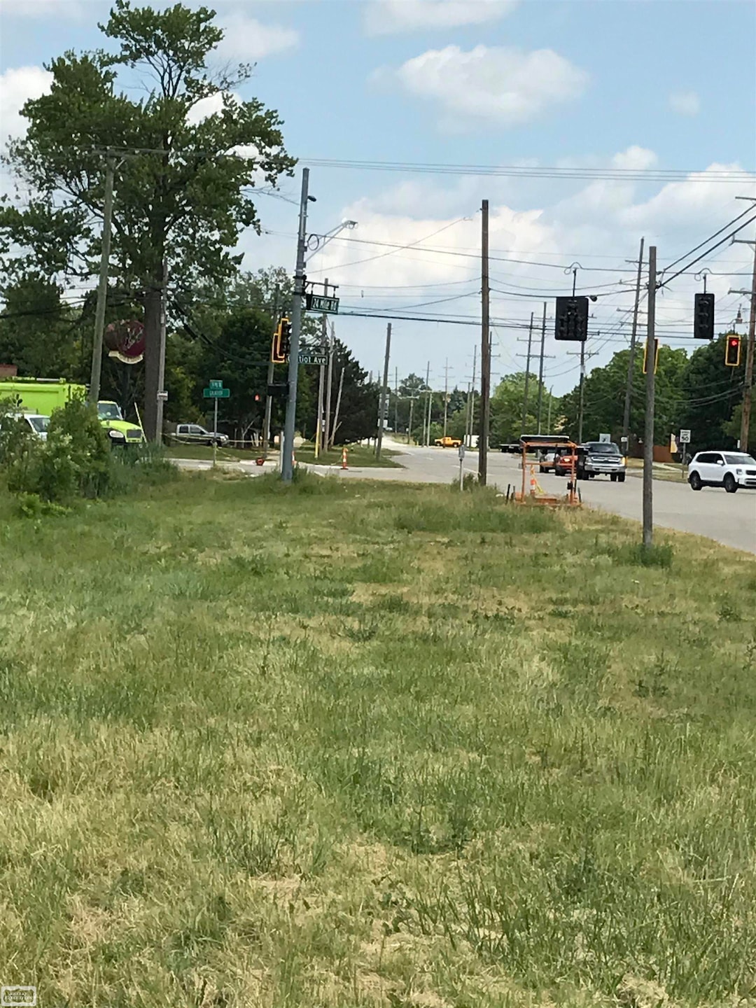 Pending $325,000 • Co-Listing Agent