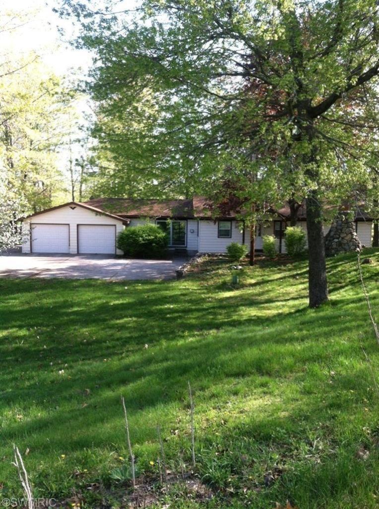 351 Harbison Dr, Bitely, MI 49309 - photo 1