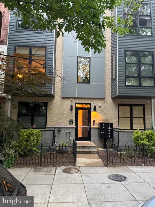 For Rent $2,400/month