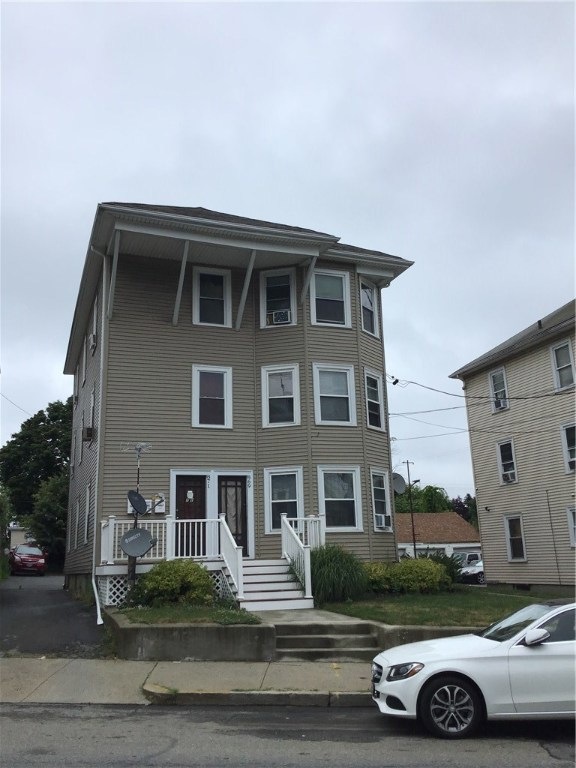 869 Lonsdale Ave, Central Falls, RI 02863 - photo 1