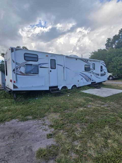 7230 4th St N unit 208, Saint Petersburg, FL 33702 - photo 1