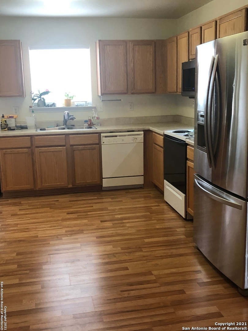 10730 Shaenmeadow, San Antonio, TX 78254 - photo 1