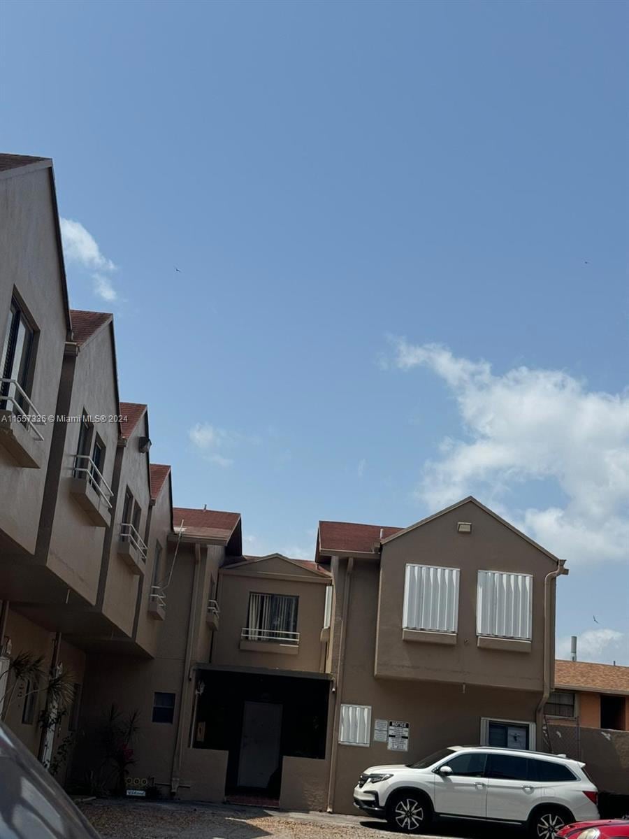 Sold $250,000 • Co-Listing Agent