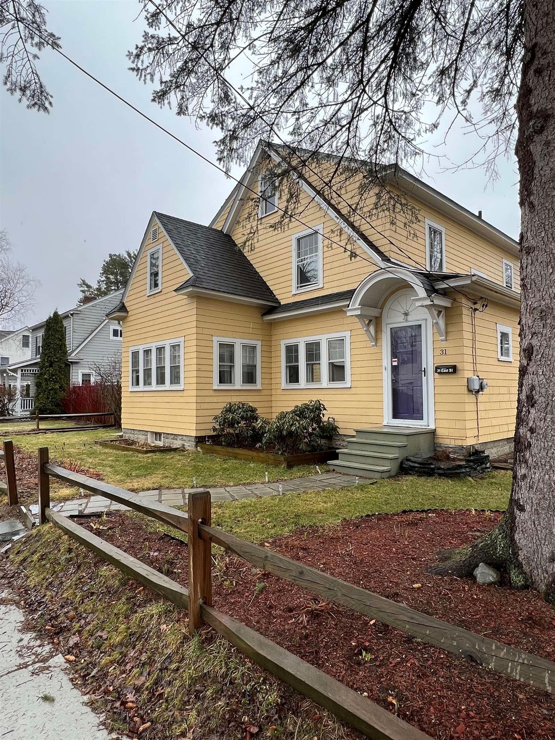 31 East St, Essex Junction, VT 05452 - photo 1