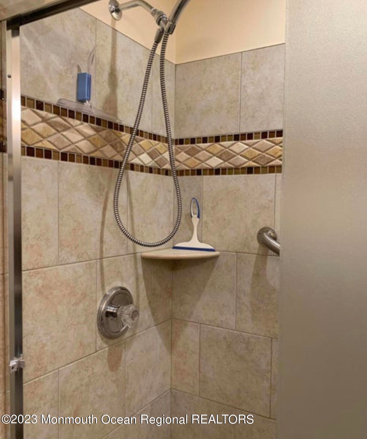 10 Walnut St, Toms River, NJ 08753 - photo 1