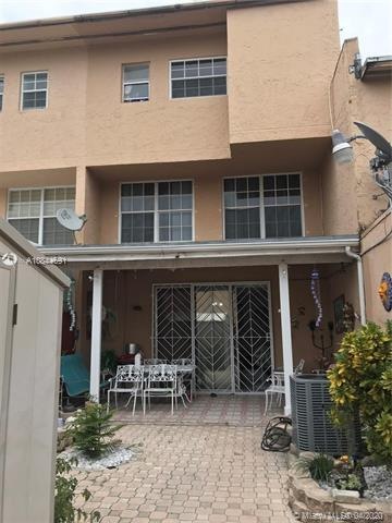 4384 W 10th Ln unit 60, Hialeah, FL 33012 - photo 1