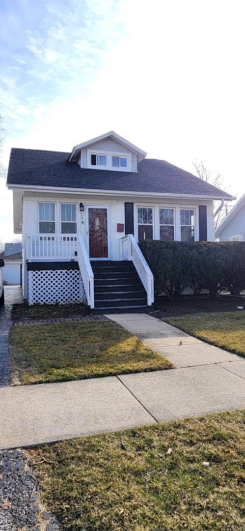 657 S Swain Ave, Elmhurst, IL 60126 - photo 1
