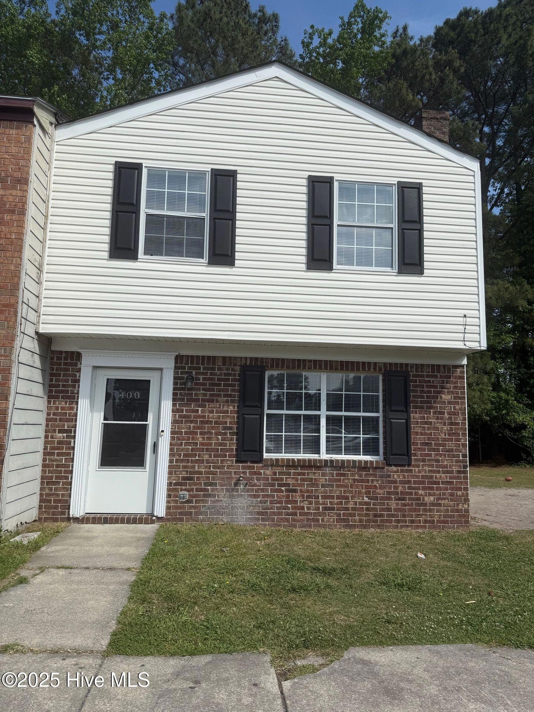 400 Myrtlewood Cir, Jacksonville, NC 28546 - photo 1