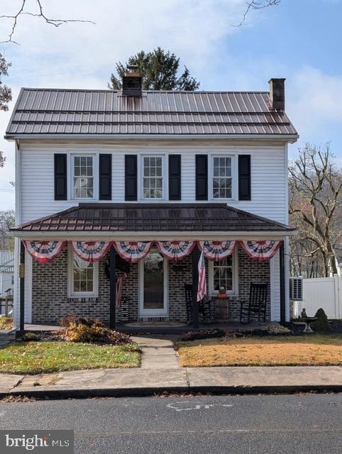 420 Locust St, Burnham, PA 17009 - photo 1