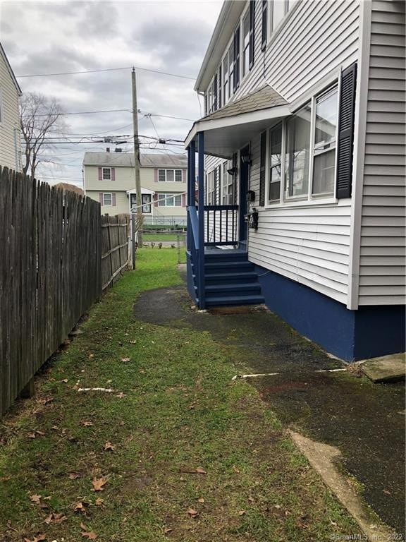 42 Glasser St unit 2, Norwalk, CT 06854 - photo 1