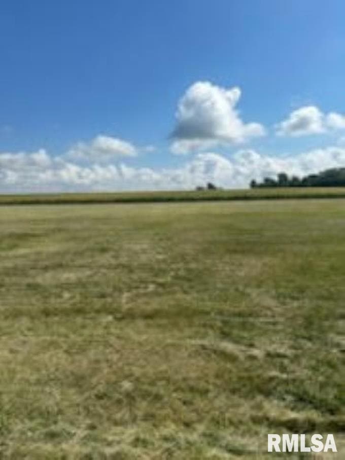 941 E James St, Eureka, IL 61530 - photo 1