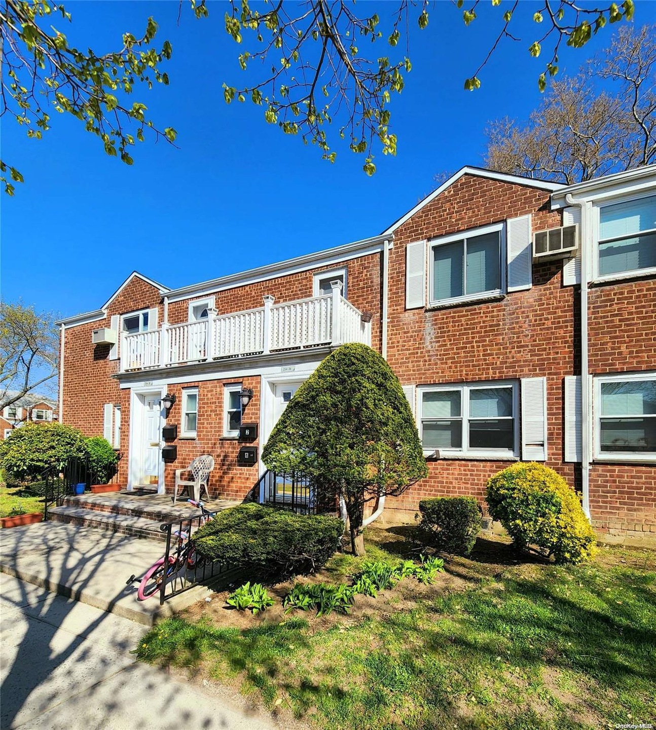 25436 74th Ave unit 2, Glen Oaks, NY 11004 - photo 1