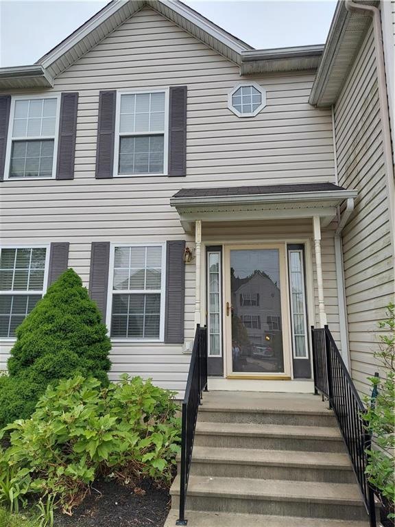 711 Bach Ct, Freemansburg, PA 18017 - photo 1