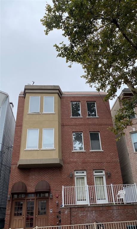 38 Court House Place unit 202, Jersey City, NJ 07306 - photo 1