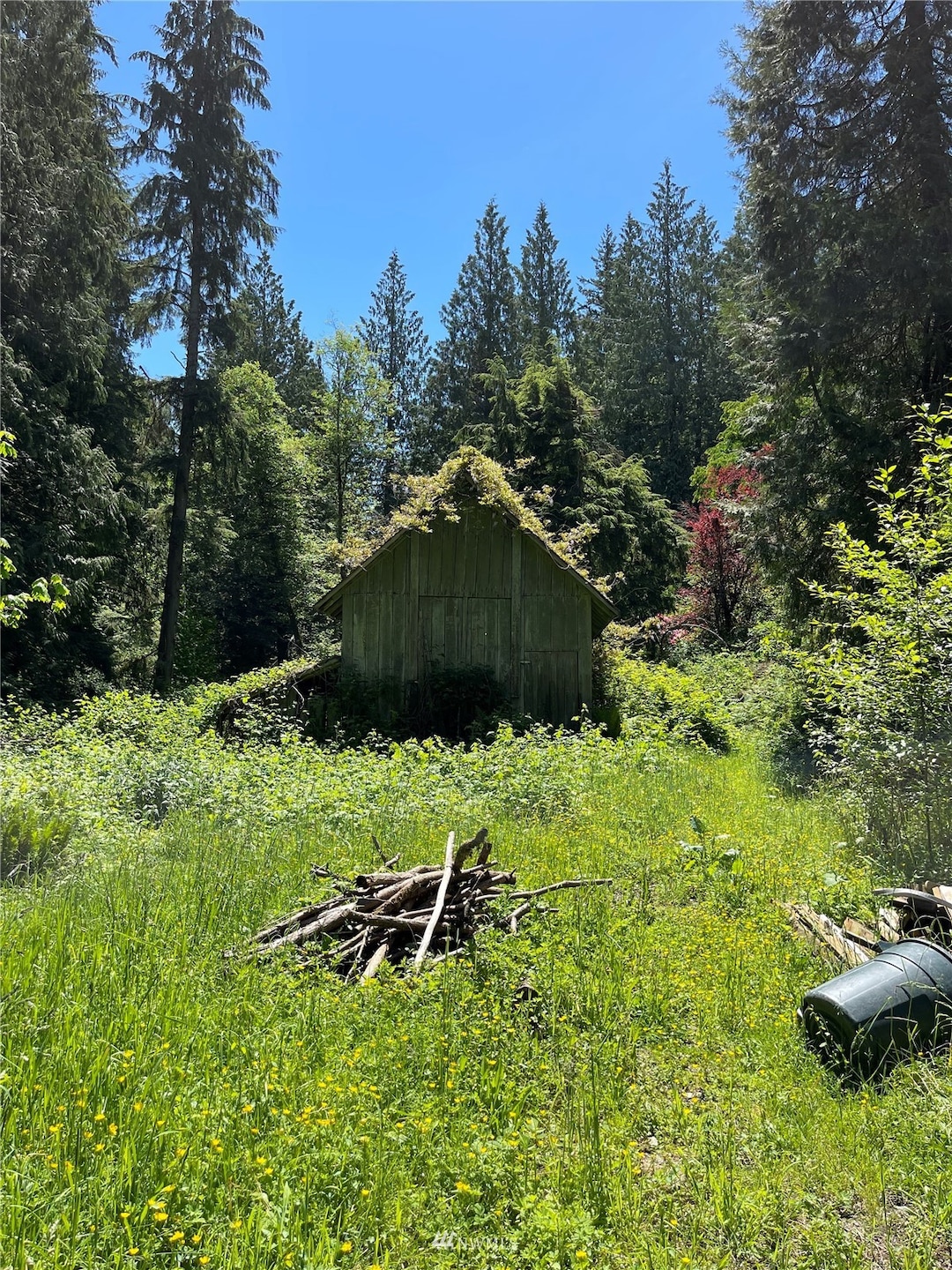 Sold $910,000 • Co-Listing Agent