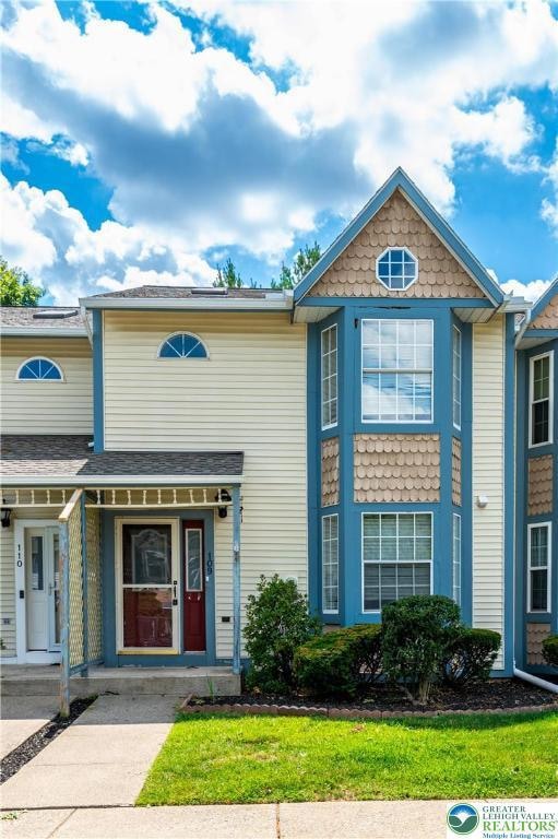 109 Freedom Ct, Bethlehem, PA 18020 - photo 1