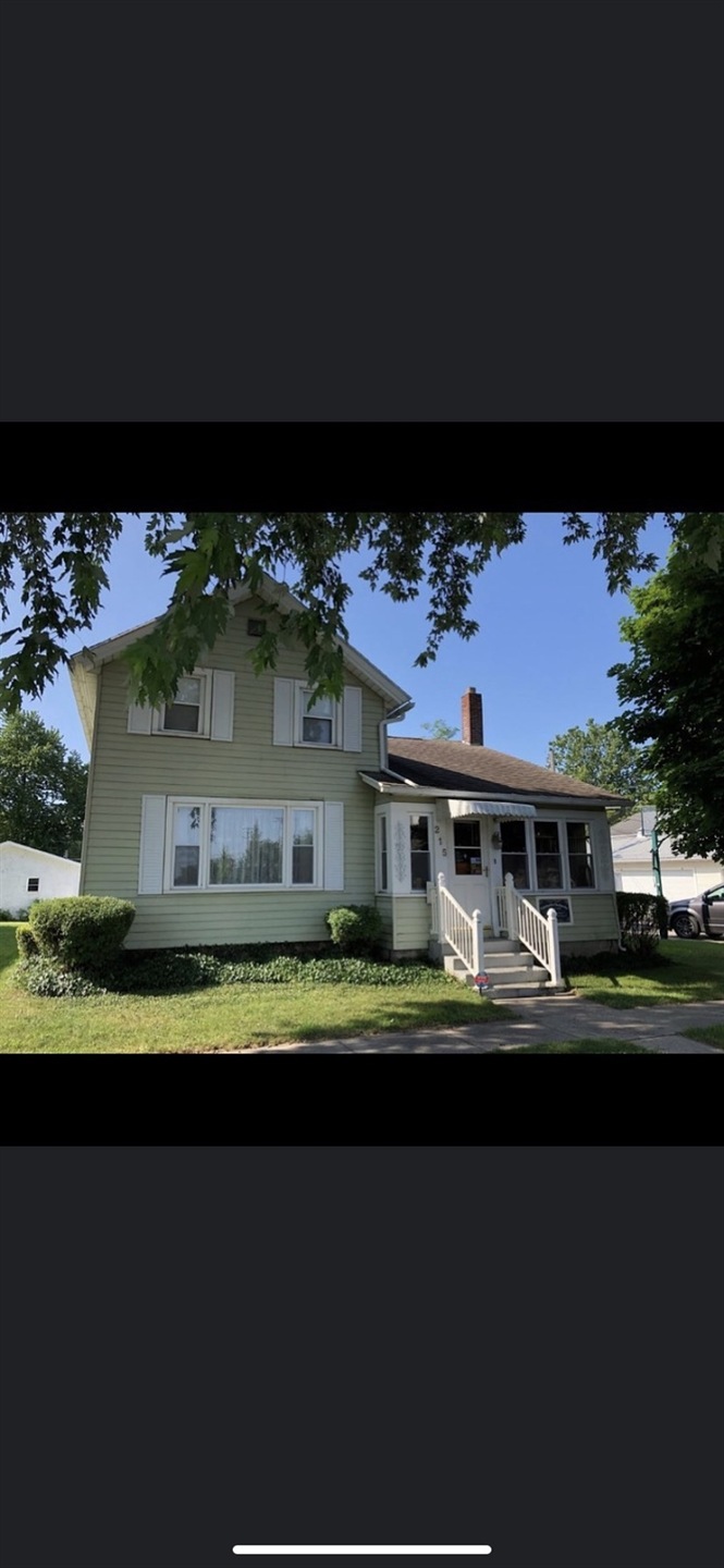215 W 10th St, Auburn, IN 46706 - photo 1