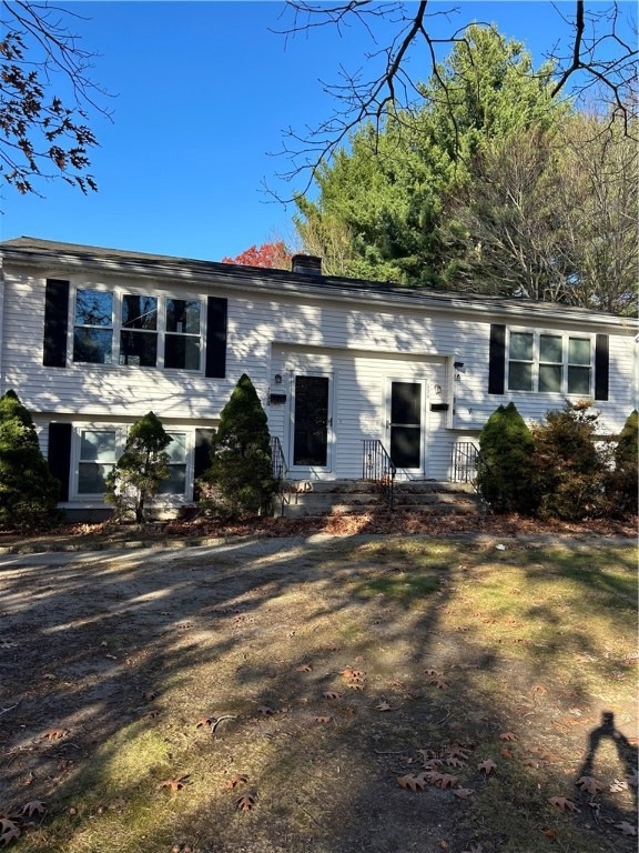 134 Rounds Ave unit 136, Riverside, RI 02915 - photo 1