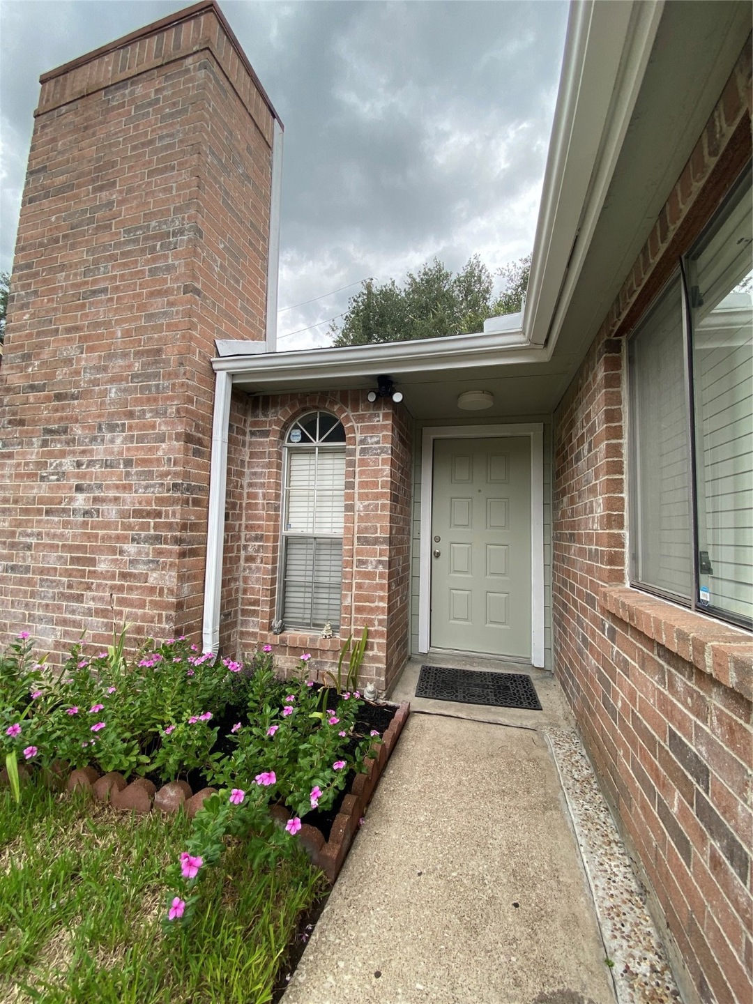 8650 Pine Falls Dr, Houston, TX 77095 - photo 1