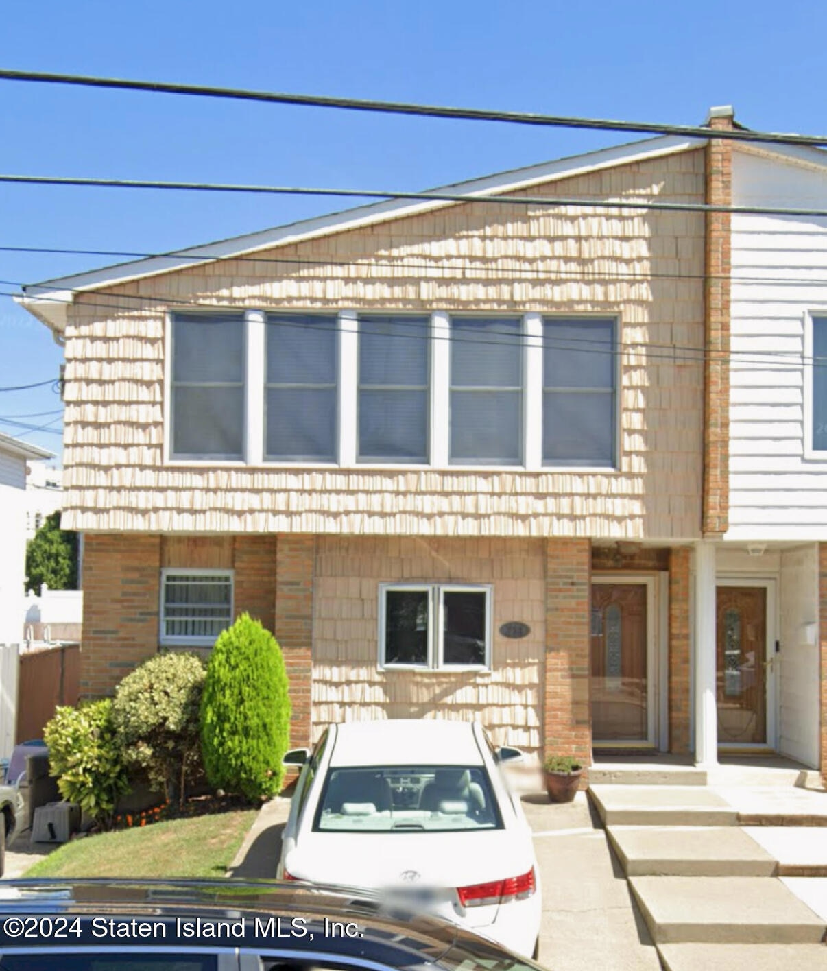 219 Bishop St, Staten Island, NY 10306 - photo 1