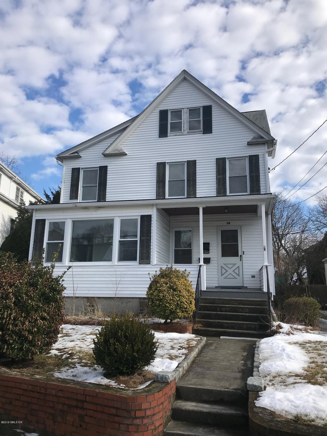 59 Locust St unit Upstairs, Greenwich, CT 06830 - photo 1