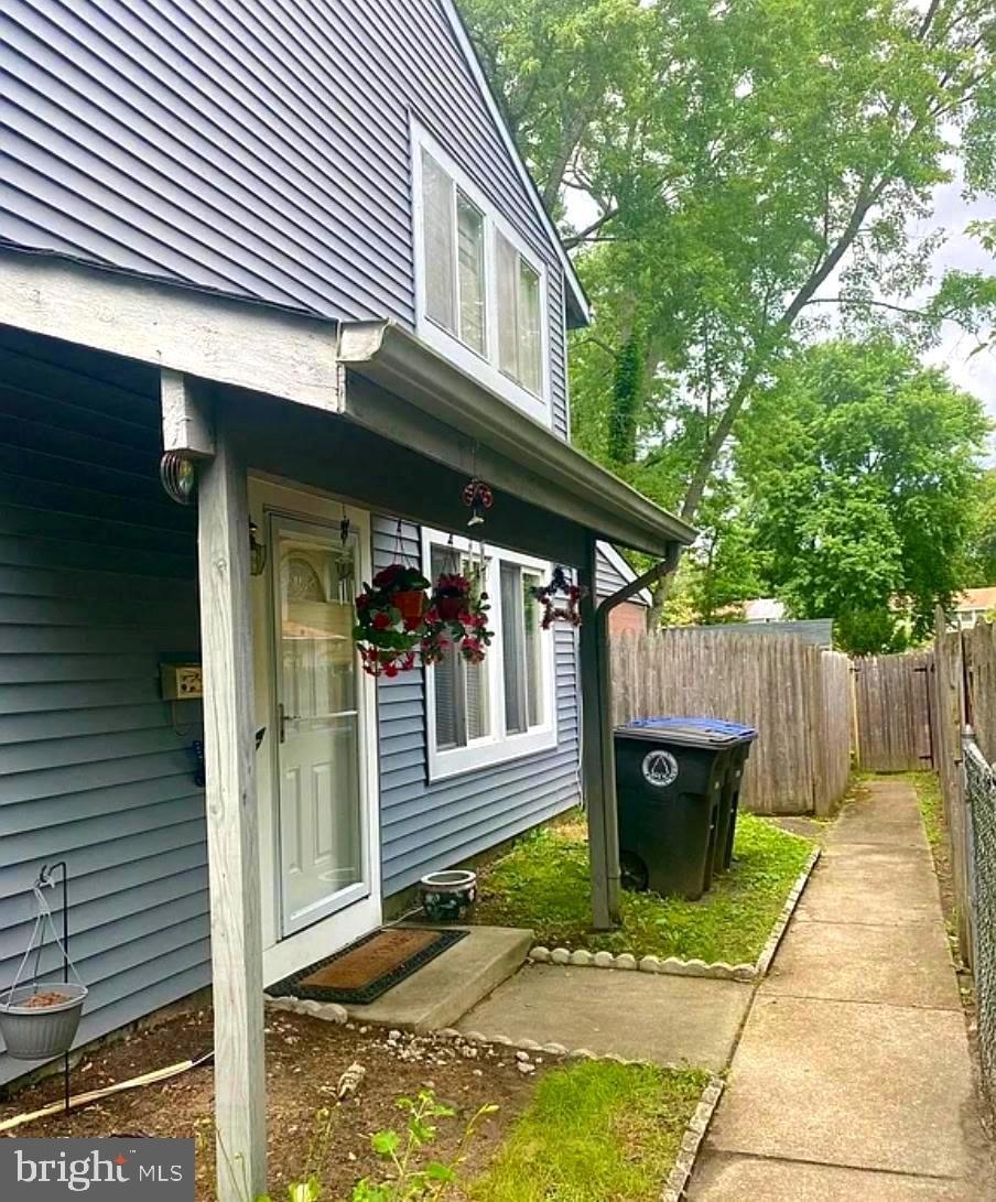 736 Myrtle Ave, Lindenwold, NJ 08021 - photo 1