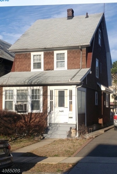 15 Pershing Ave, Elizabeth, NJ 07202 - photo 1