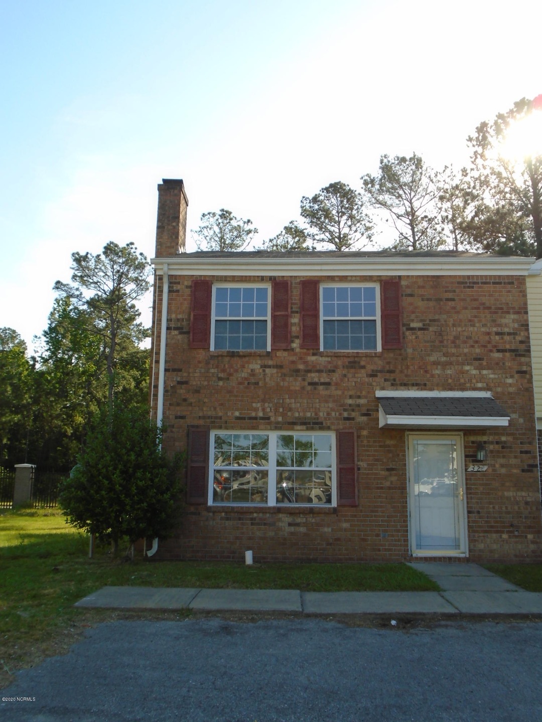 322 Myrtlewood Cir, Jacksonville, NC 28546 - photo 1