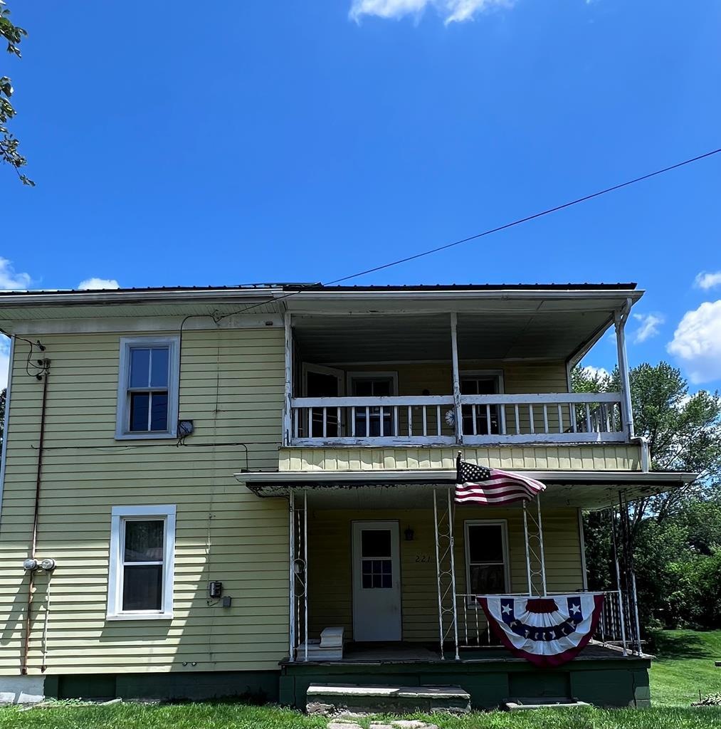 221 S Wood St, Loudonville, OH 44842 - photo 1