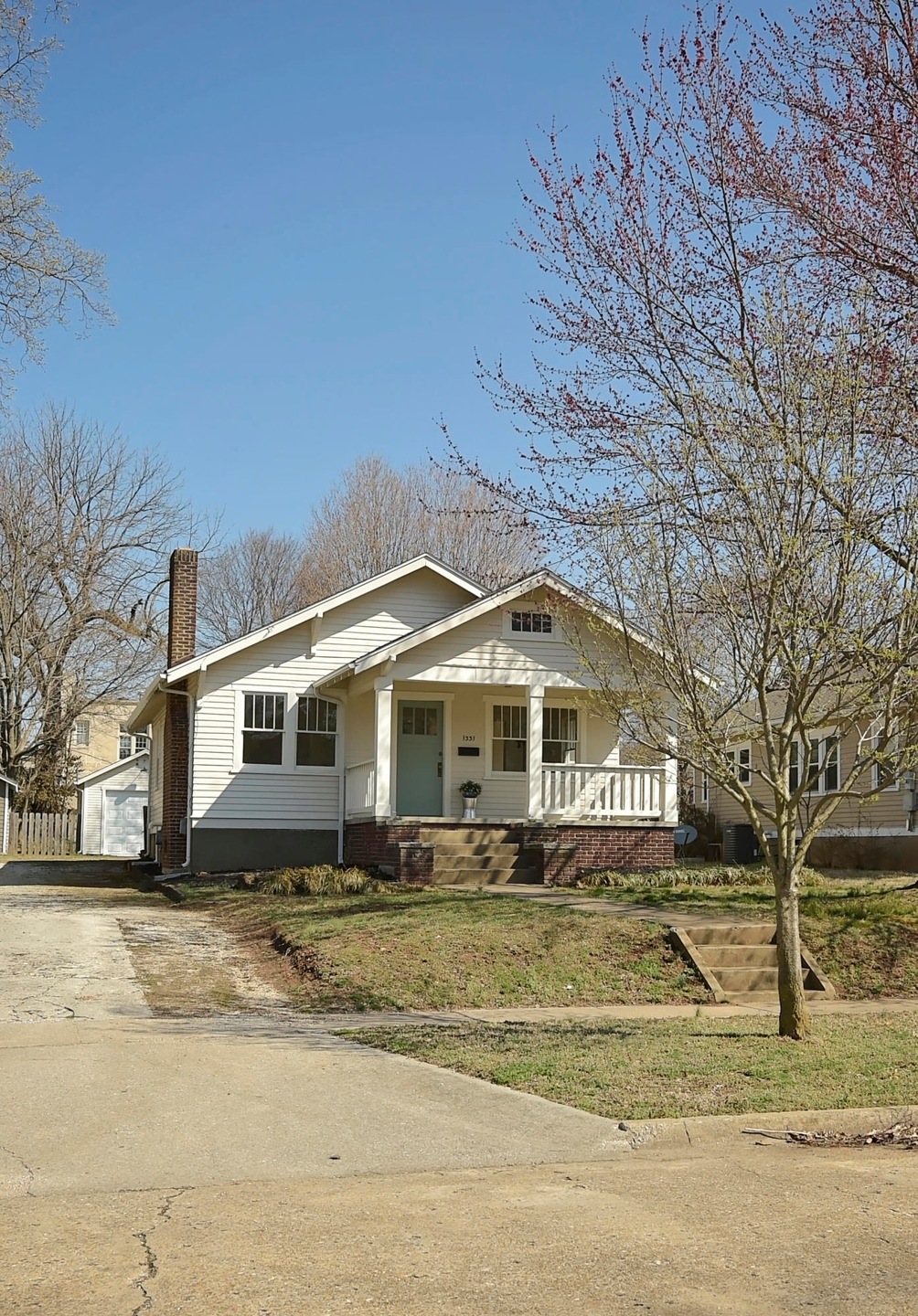 1331 E Harrison LAUREL (39)