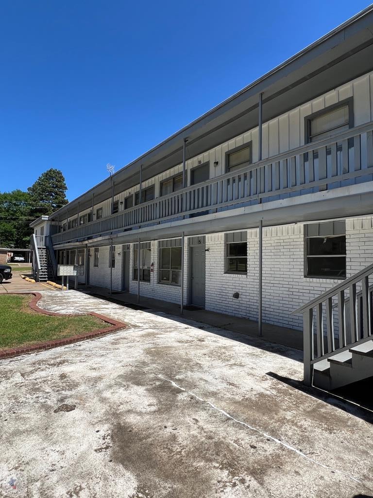 3620 Elizabeth St, Texarkana, TX 75503 - photo 1