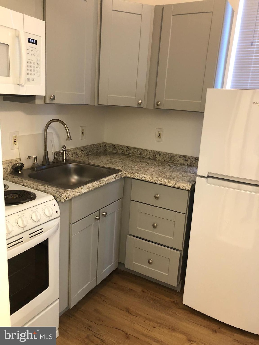 327 Park Ave unit 3, Baltimore, MD 21201 - photo 1