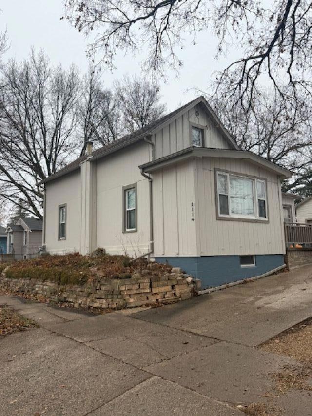 1114 N Prairie Ave, Fairmont, MN 56031 - photo 1